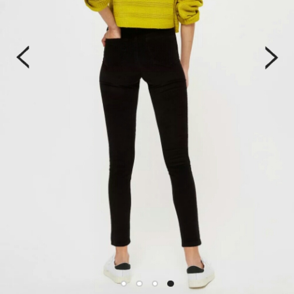 New Topshop Black Corduroy Jeans!!